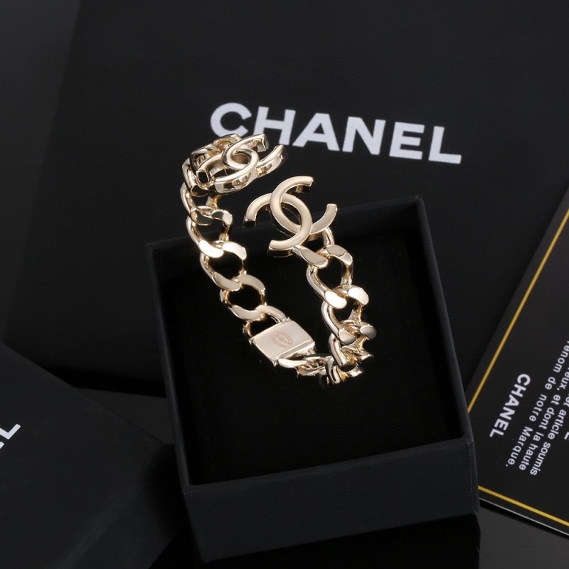 Ch**el bracelets